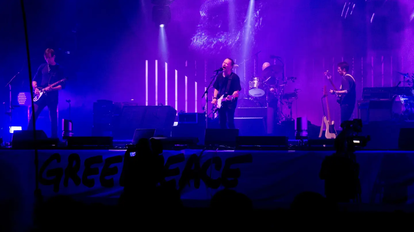 How Radiohead Builds Rooms for Anxiety