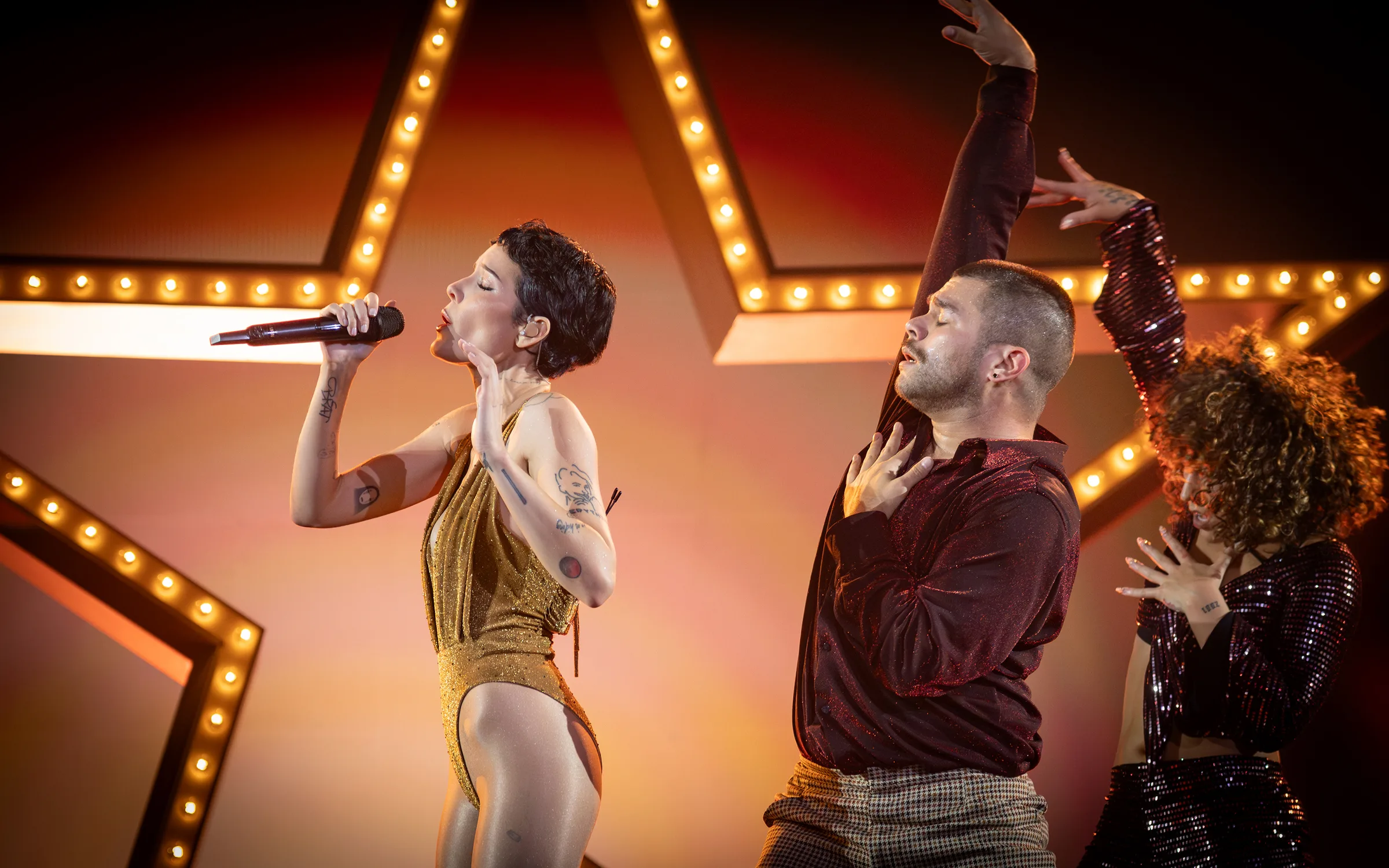 Halsey and the Art of the Persona That Breaks